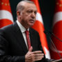 Analysis: Erdogan, hampered by the economy, travels to Saudi Arabia to restore ties after Khashoggi U-turn