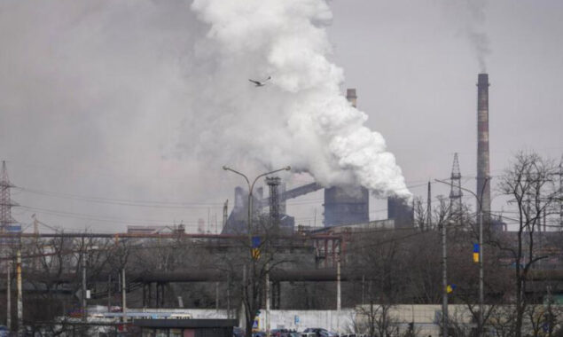 Ukraine claims Russia is paying a price in east, and Mariupol fighters want evacuation