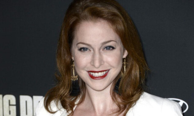 Esmé Bianco is kicked out of a Deftones video project