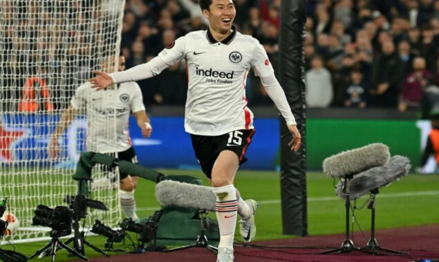 Frankfurt take control against West Ham in Europa semi-final