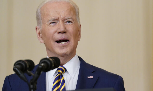 “We’re not going to stop” until the Brooklyn subway attacker is found, says Biden