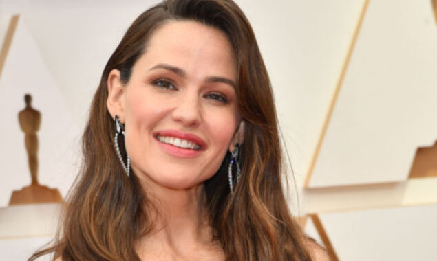 Jennifer Garner gets early birthday surprise from Donny Osmond
