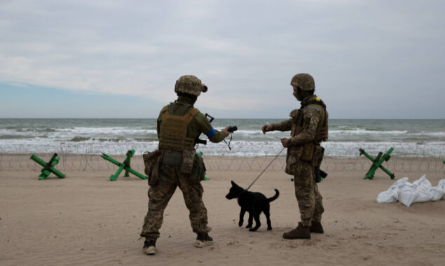 Russian attack on Odesa from the sea is hampered by readiness of Ukraine’s army and a sea storm   