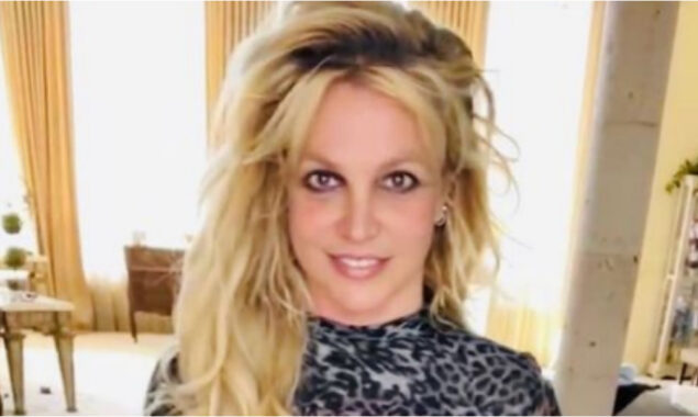 Britney Spears raises temperature in these slinky looks