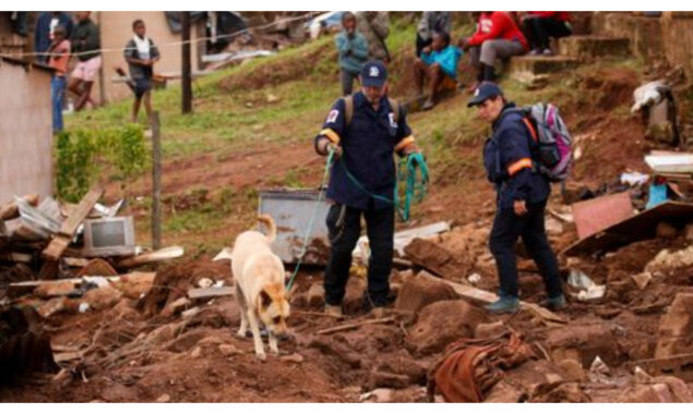 10,000 soldiers in South Africa flood relief effort