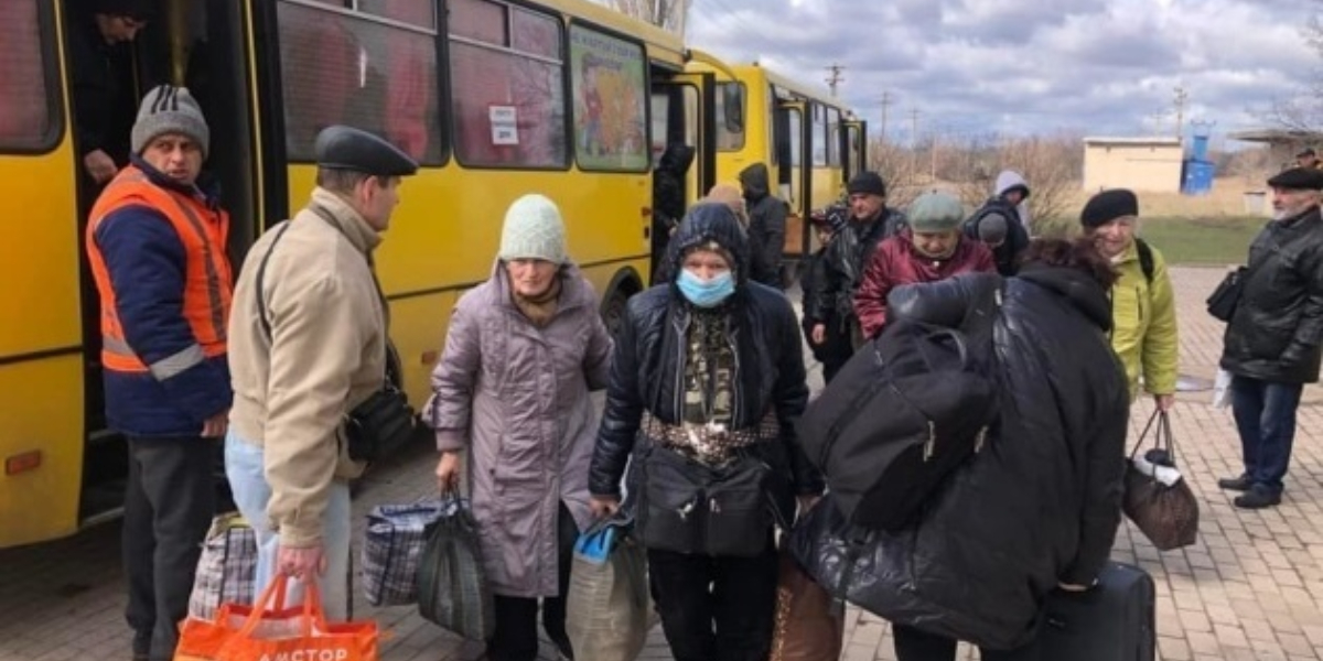 2,557 individuals were evacuated, including 289 persons from Mariupol says Vereshchuk