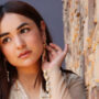 Yumna Zaidi’s latest pictures go viral on the internet