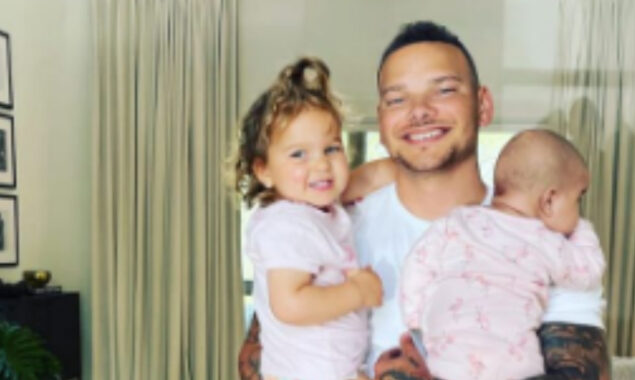 Kane Brown shares enchanting new picture with daughters
