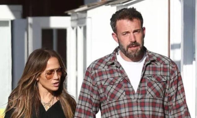 Ben Affleck and Jennifer Lopez stroll hand in hand after enjoying a lunch date