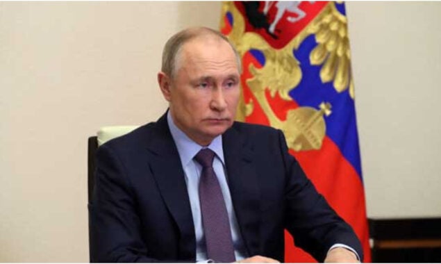 Putin honours brigade accused by Ukraine of ‘war crimes’