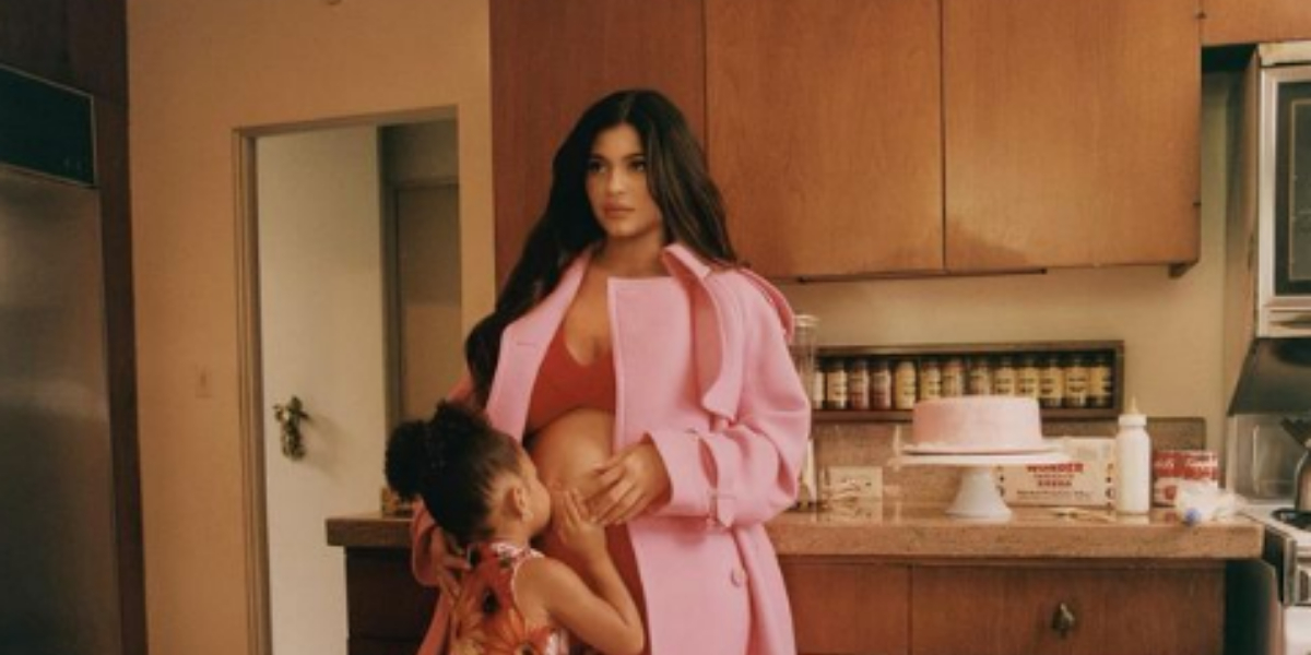 Kylie Jenner shares her adorable pregnancy picture with daughter Stormi
