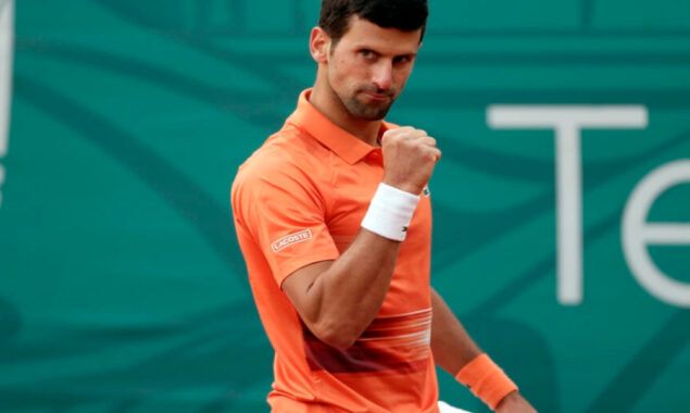 Novak Djokovic celebrates consecutive two days of victory