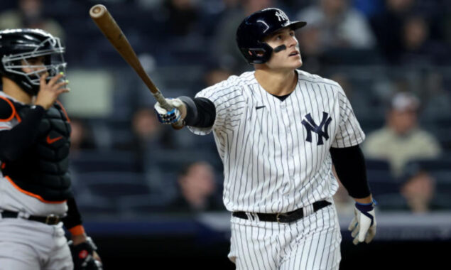 WATCH: Anthony Rizzo becomes first from Yankees to hit 3 home runs in a single game