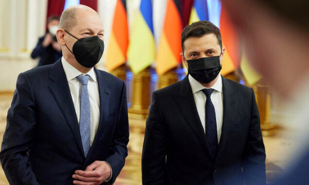 Scholz under fire as German delegation visits Ukraine