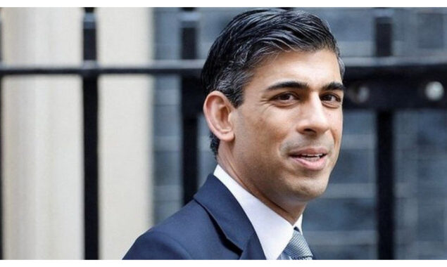‘More of a con artist than Conservative’ Sunak is chastised for a fuel shortage as petrol prices soar