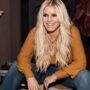 Jessica Simpson opens up about her “emotional” 100-pound weight loss journey