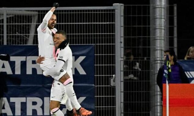 Mbappe, Neymar shine as PSG thrash Clermont
