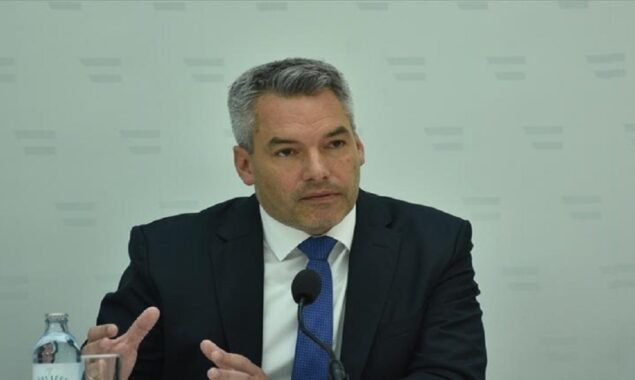 It’s “not possible” to cut off all Russian gas right now, Austrian chancellor to CNN