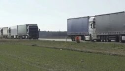 Ukraine war: As the EU sanctions deadline approaches, trucks are stalled at the Poland-Belarus border