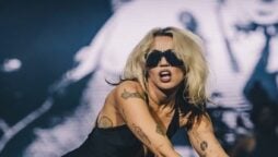 Miley Cyrus contracts Covid-19, fans pray for her recovery