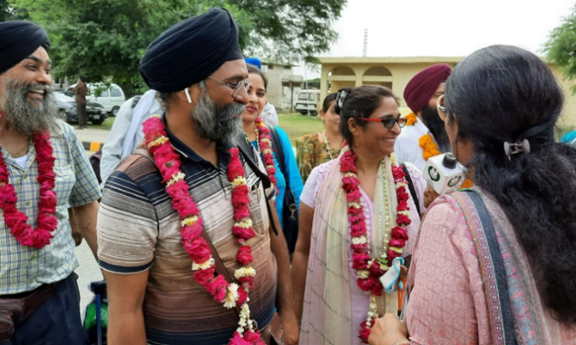 Sikh Yatrees entering Pakistan through Wagah Border to attend Baisakhi