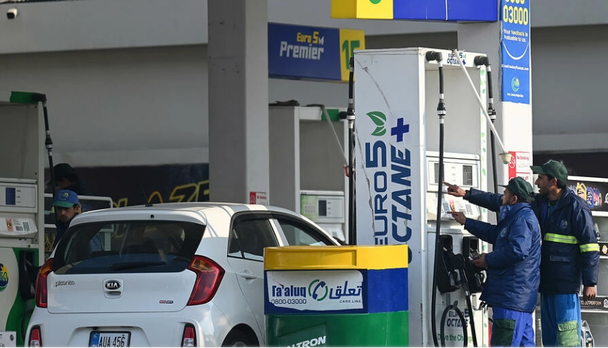 Miftah agrees with IMF recommendations to reduce fuel subsidies