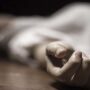 Enraged mob burns robbers to death in Karachi