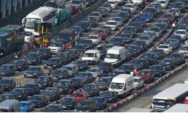 The UK sees large traffic disruptions as people return from Easter getaways