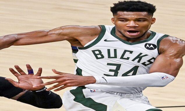 Giannis Antetokounmpo’s reaction to passing Kareem Abdul-Jabbar on Bucks shorting list