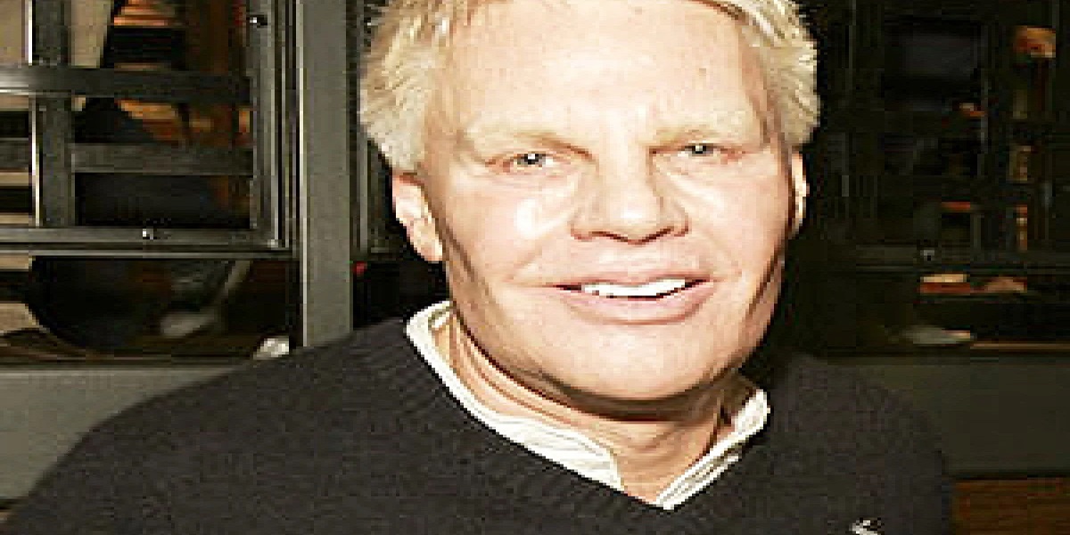 Former Abercrombie & Fitch CEO Mike Jeffries - BOL News