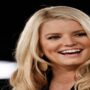 On a fast food run, Jessica Simpson recalls her credit cards being denied