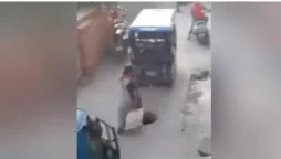  Viral video: A woman falls into a manhole while talking on her phone