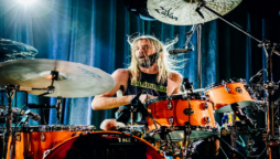 Billie Eilish pays tribute to late Foo Fighters drummer Taylor Hawkins during her Grammy Awards performance