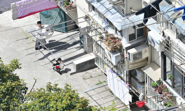 Shanghai parents fear separation from kids after positive Covid test