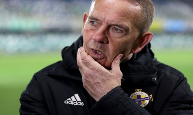 North Ireland: Kenny Shiels apologizes for his remark that “women are more emotional than men”