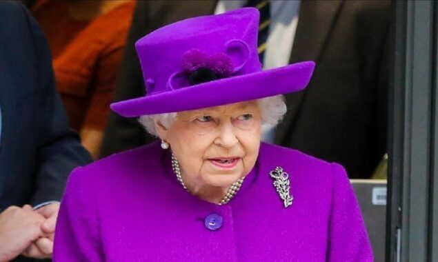 Table for Queen Elizabeth Platinum Jubilee was made from 5,000-year-old oak tree