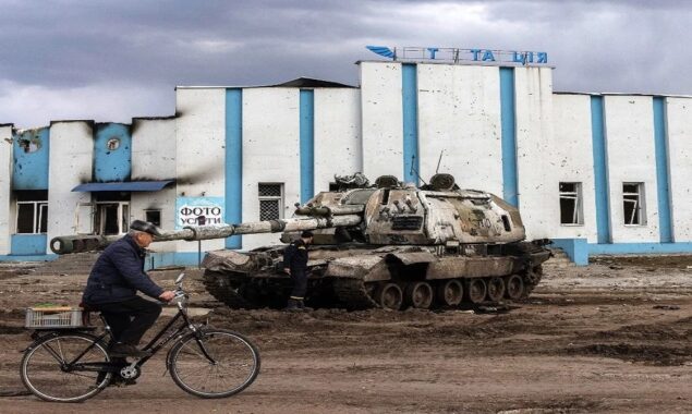 Russian airstrike hits acid tank in Ukrainian city, Severodonetsk