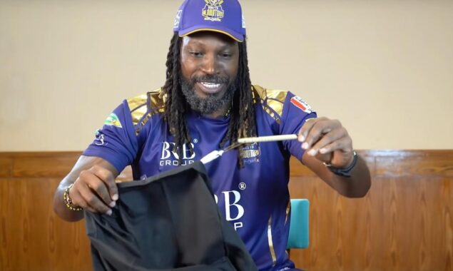 Chris Gayle Tends to take on the PSL's Hilarious 'Shalwar Challenge'