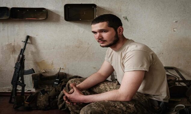 Exhausted Ukrainian soldiers return from eastern front