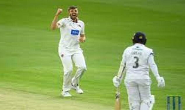 Somerset rally as Craig Overton takes his 400th first-class wicket