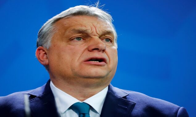 EU leaders plead with Orban to back Russian oil ban