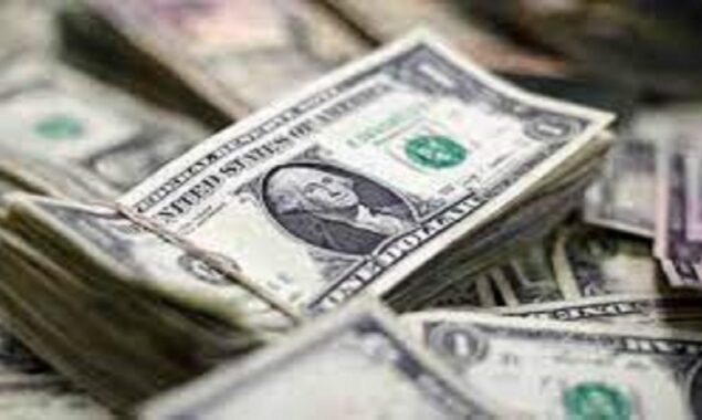 Dollar floods past Rs194-mark in interbank market