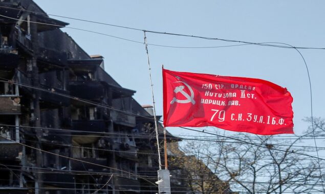 Petro Andriushchenko says, there was no parade in Mariupol