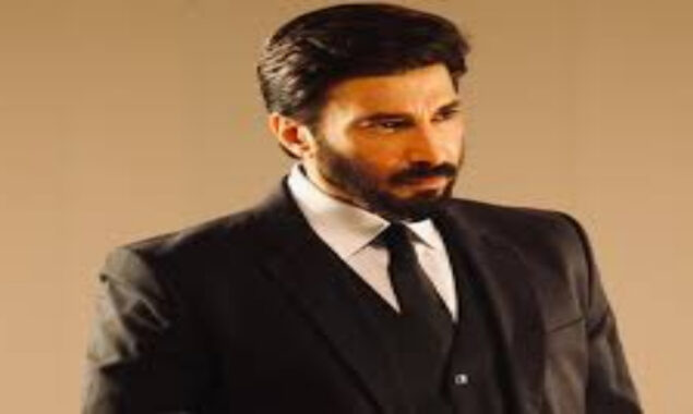 Aijaz Aslam have some strong advices for Ali Ansari, Urwa Hoccane, and Danish Taimoor