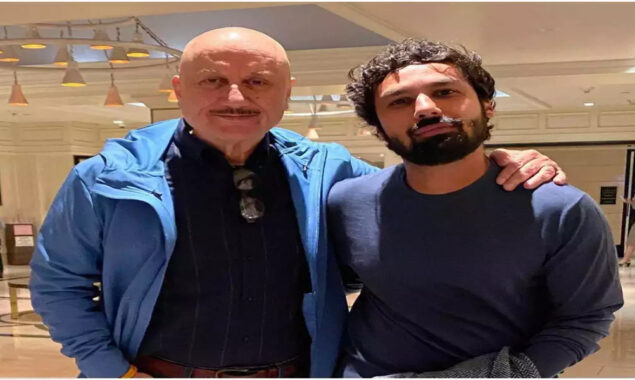 Anupam Kher expected to team up with Kunal Nayyar from The Big Bang Theory