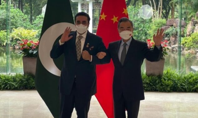 Pakistan, China reaffirm strong support to core interests