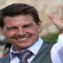 At the premiere of ‘Top Gun: Maverick,’ Tom Cruise saves a celebrity reporter