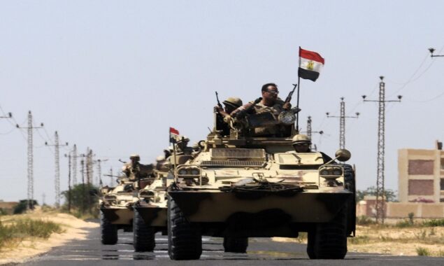 Sinai checkpoint attack kills 11 Egyptian troops