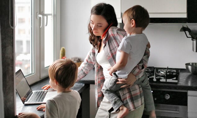 How Can Women Help In Managing House Hold Expense While Staying At Home
