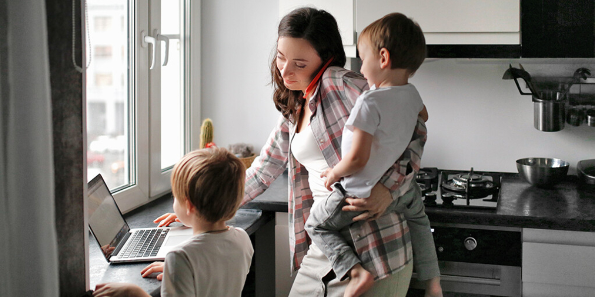 How Can Women Help In Managing House Hold Expense At Home